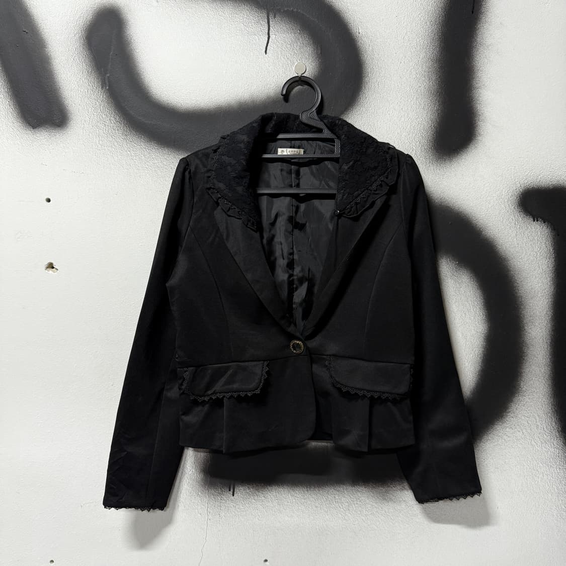 액시즈팜 고딕 러블리 원버튼 프릴 핀턱 백리본 자켓 상품이미지1