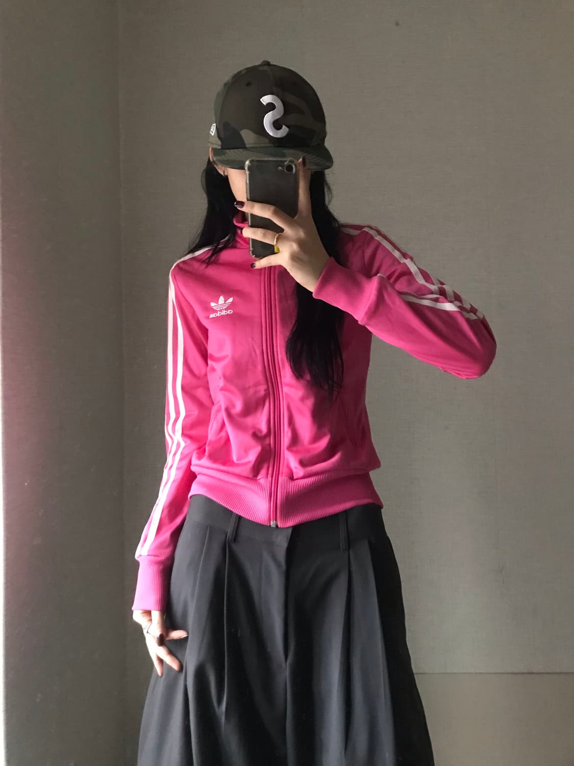 아디다스 핑크 빅로고 제니져지 상품이미지2