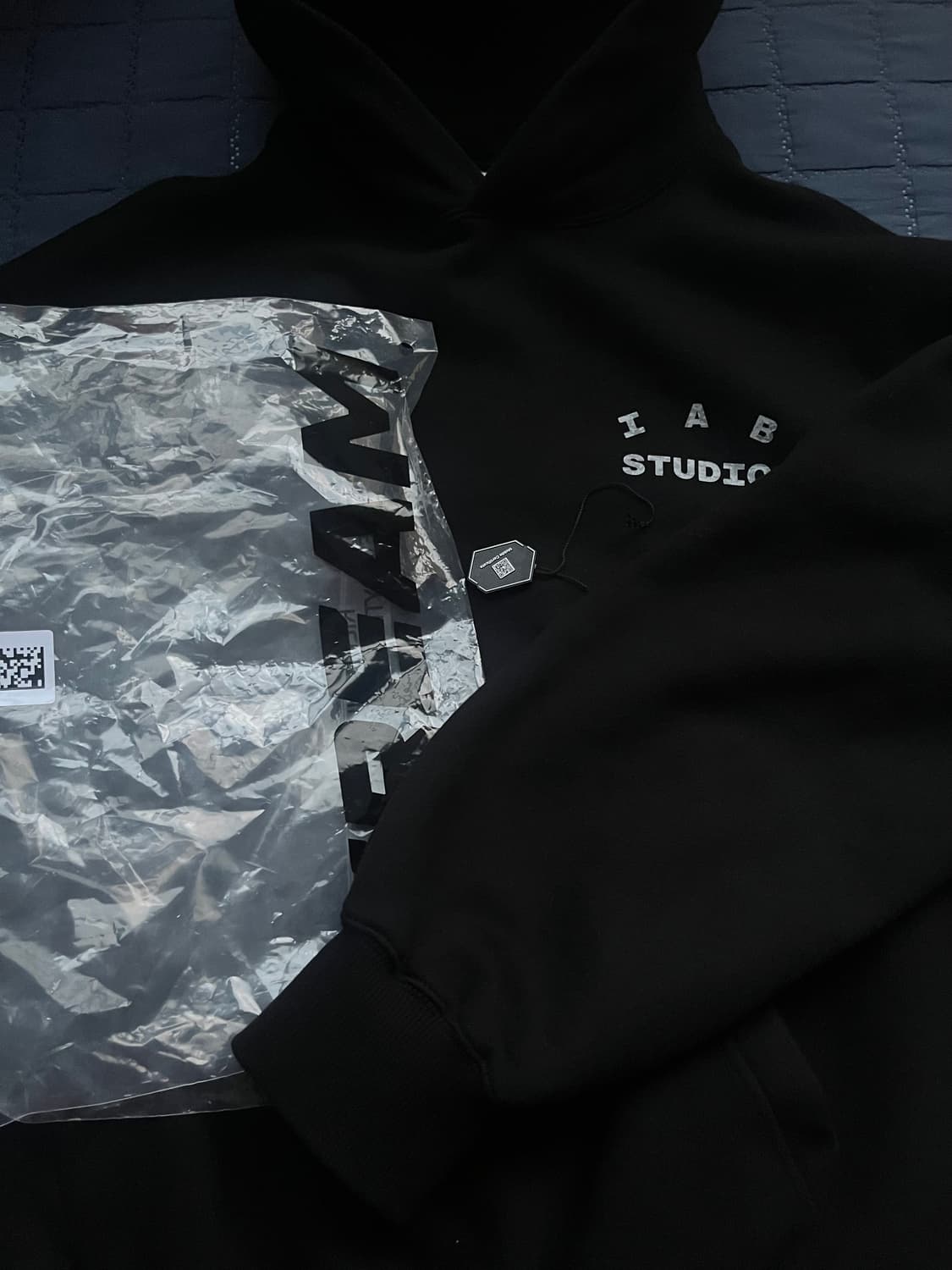 아이앱 스튜디오 카모 로고 후드 블랙 상품이미지3