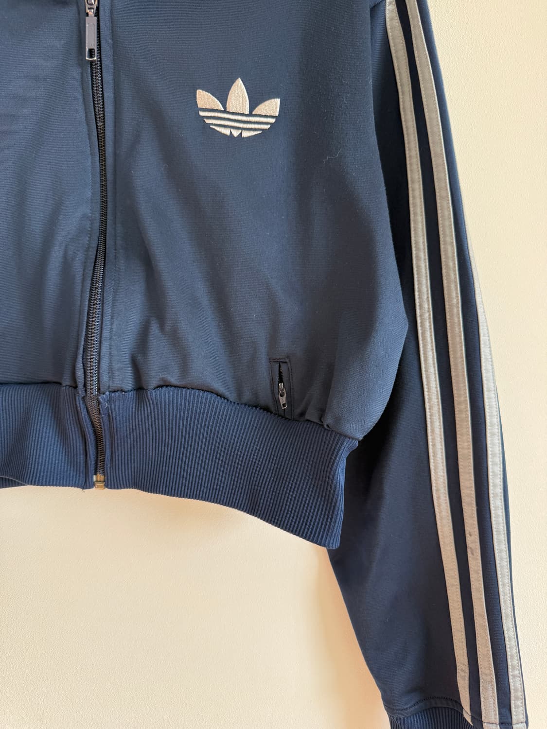 아디다스(adidas) 크롭 커스텀 져지 상품이미지3