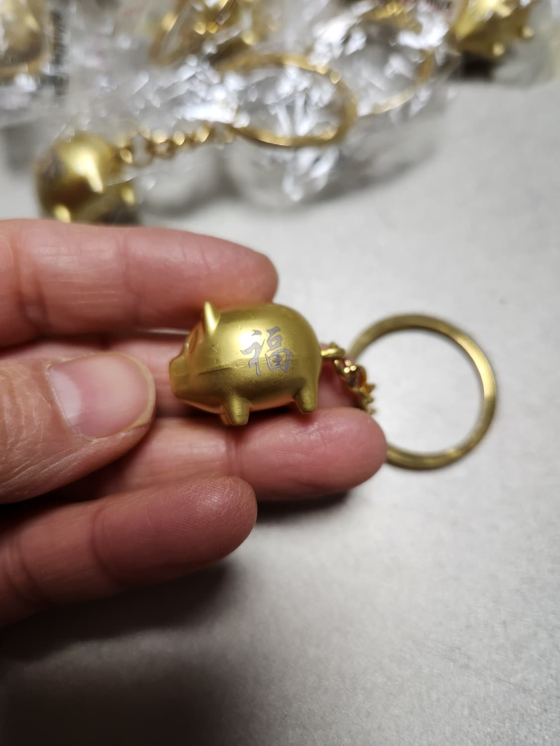 새것)금색 복돼지 열쇠고리 14개 일괄 상품이미지4