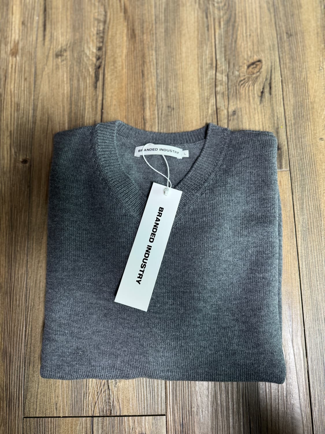 브랜디드 클라우드 브이넥 니트 차콜 L 상품이미지1