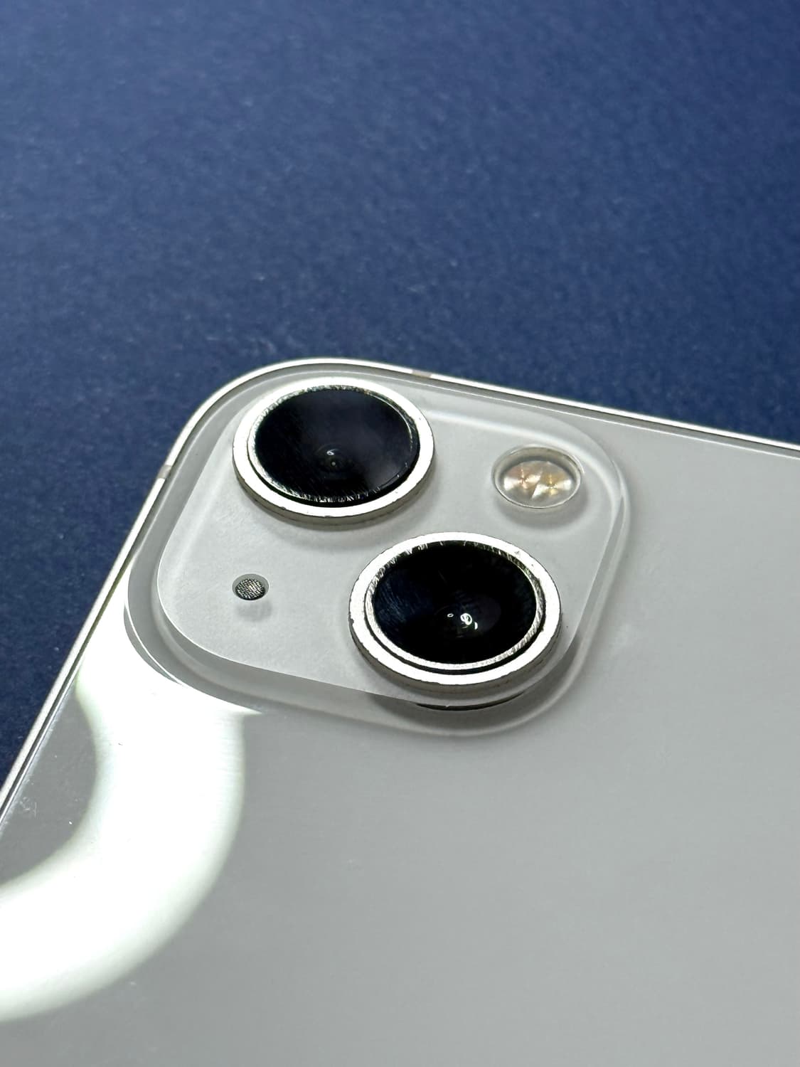 아이폰 13 화이트 128GB 상품이미지2