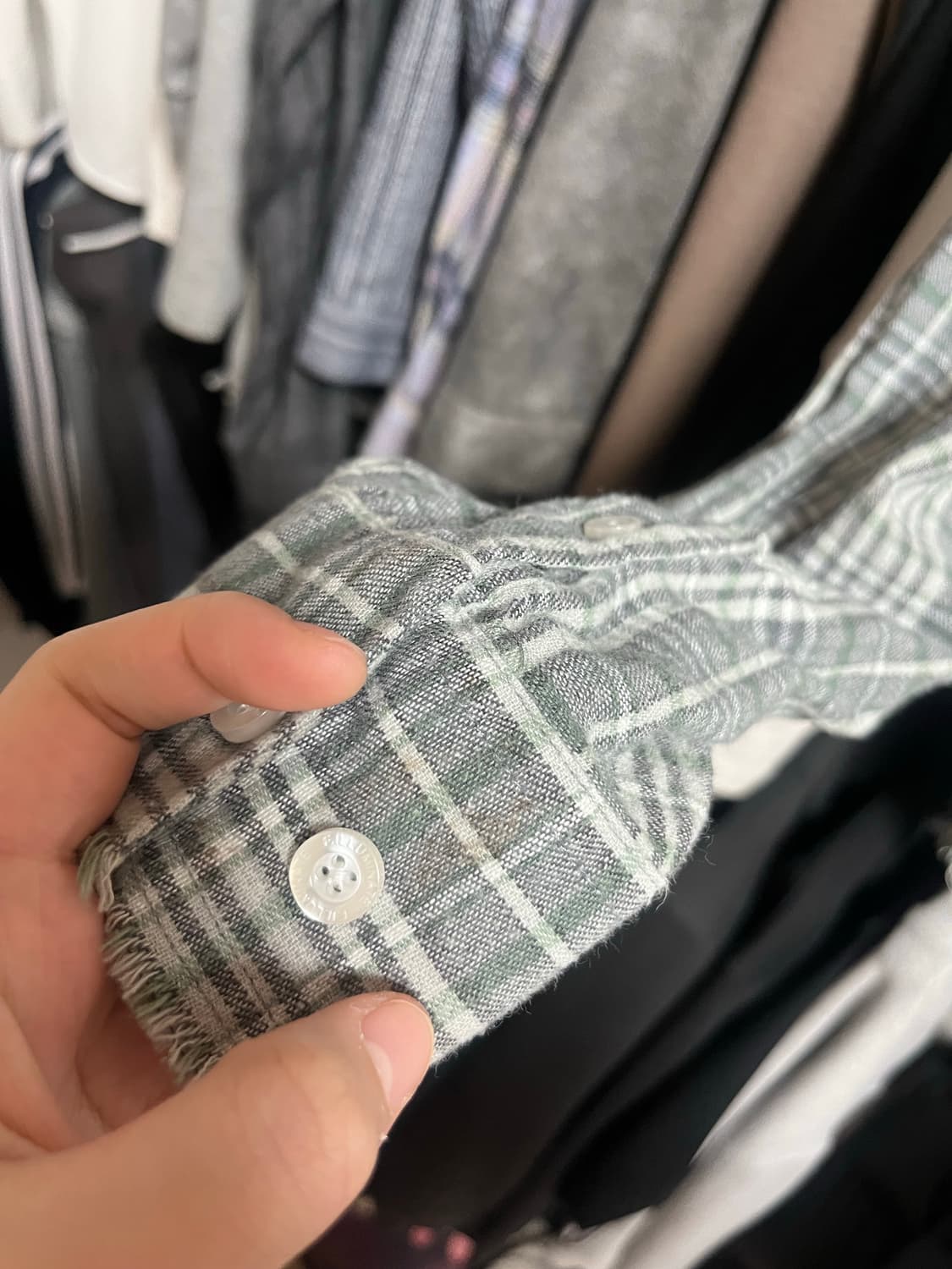 필루미네이트 긱 데미지 체크 셔츠-그레이 상품이미지4