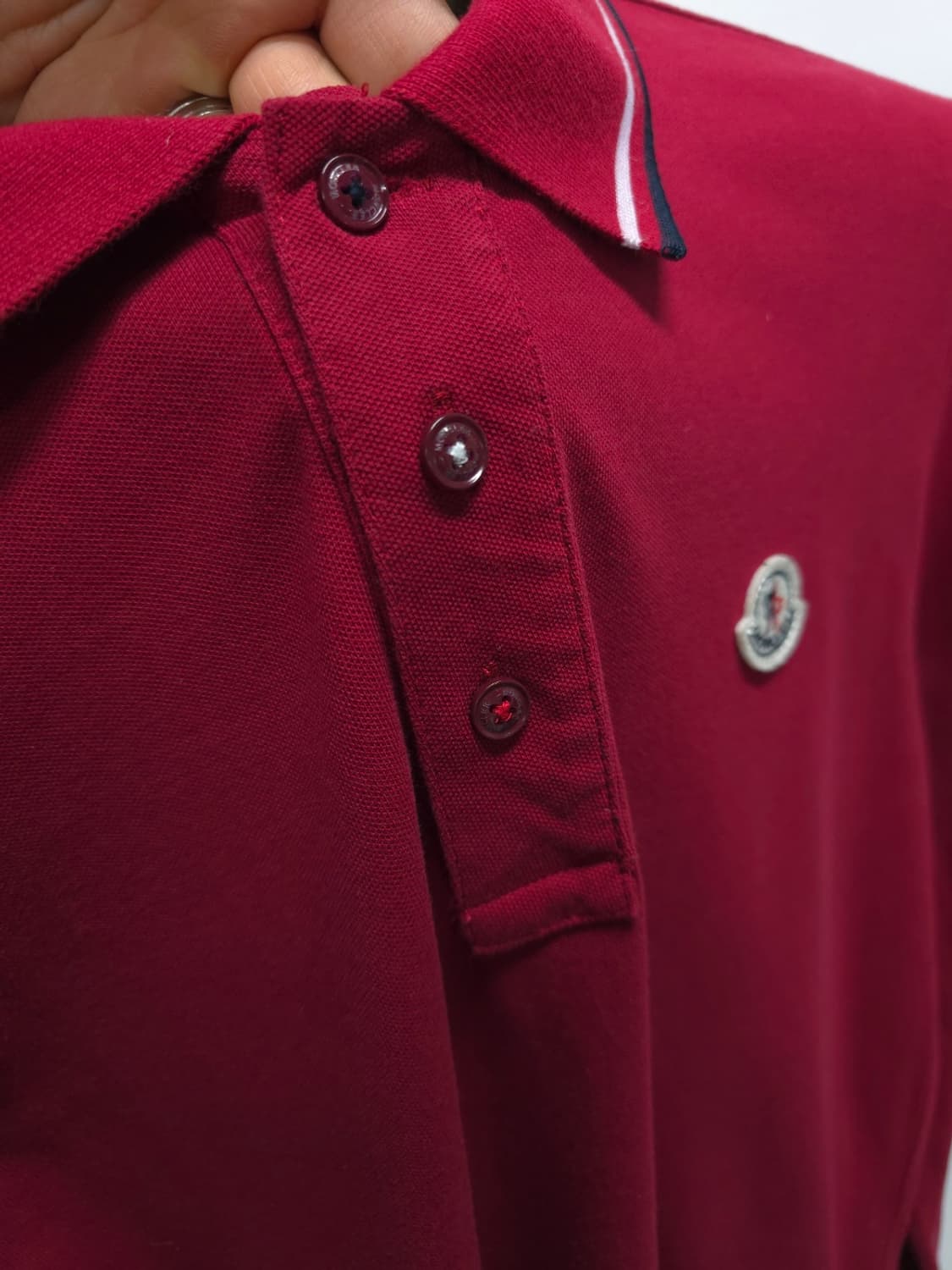 몽클레어 남성 삼선포인트 긴팔 PK카라티 상품이미지5