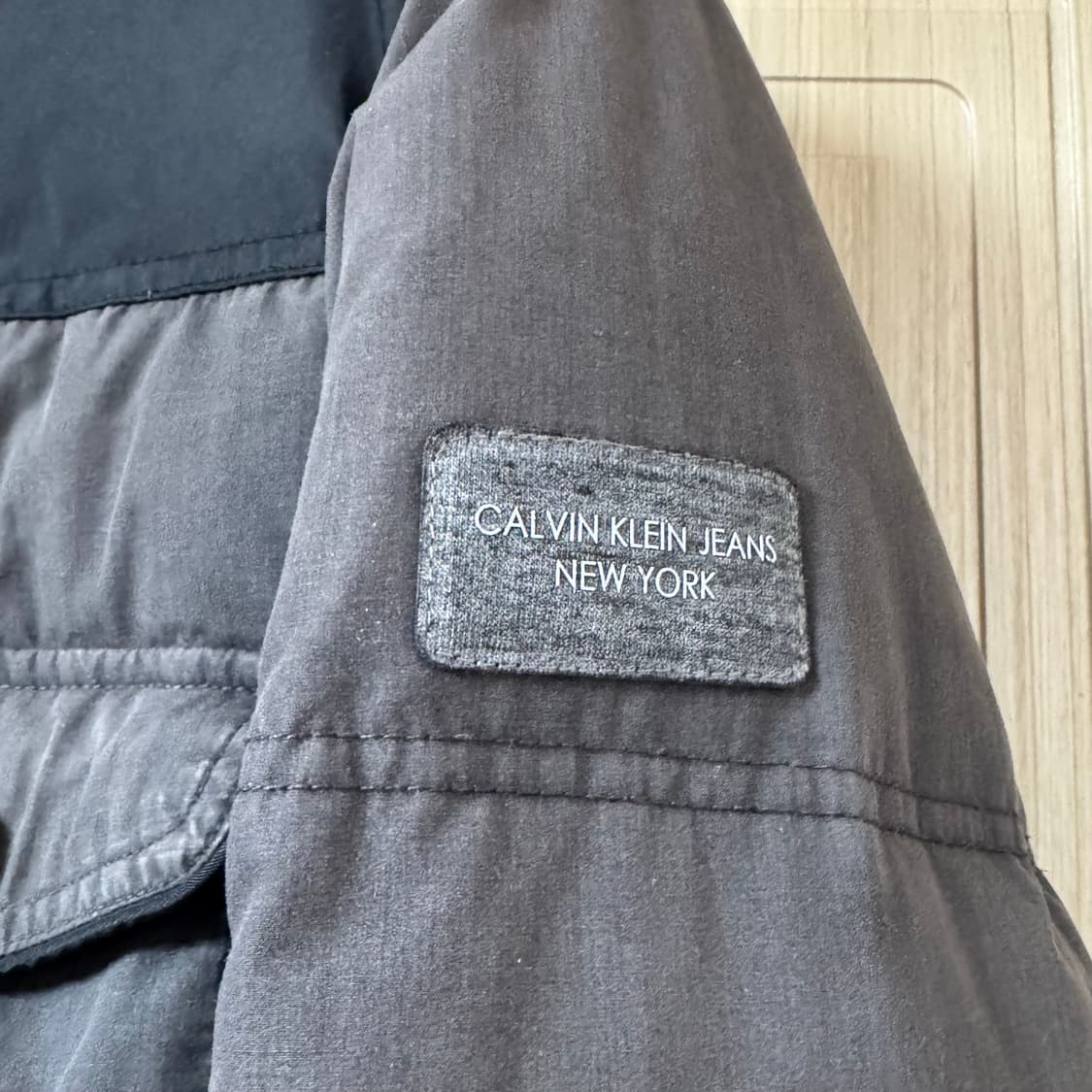 캘빈클라인 숏패딩 그레이 상품이미지4