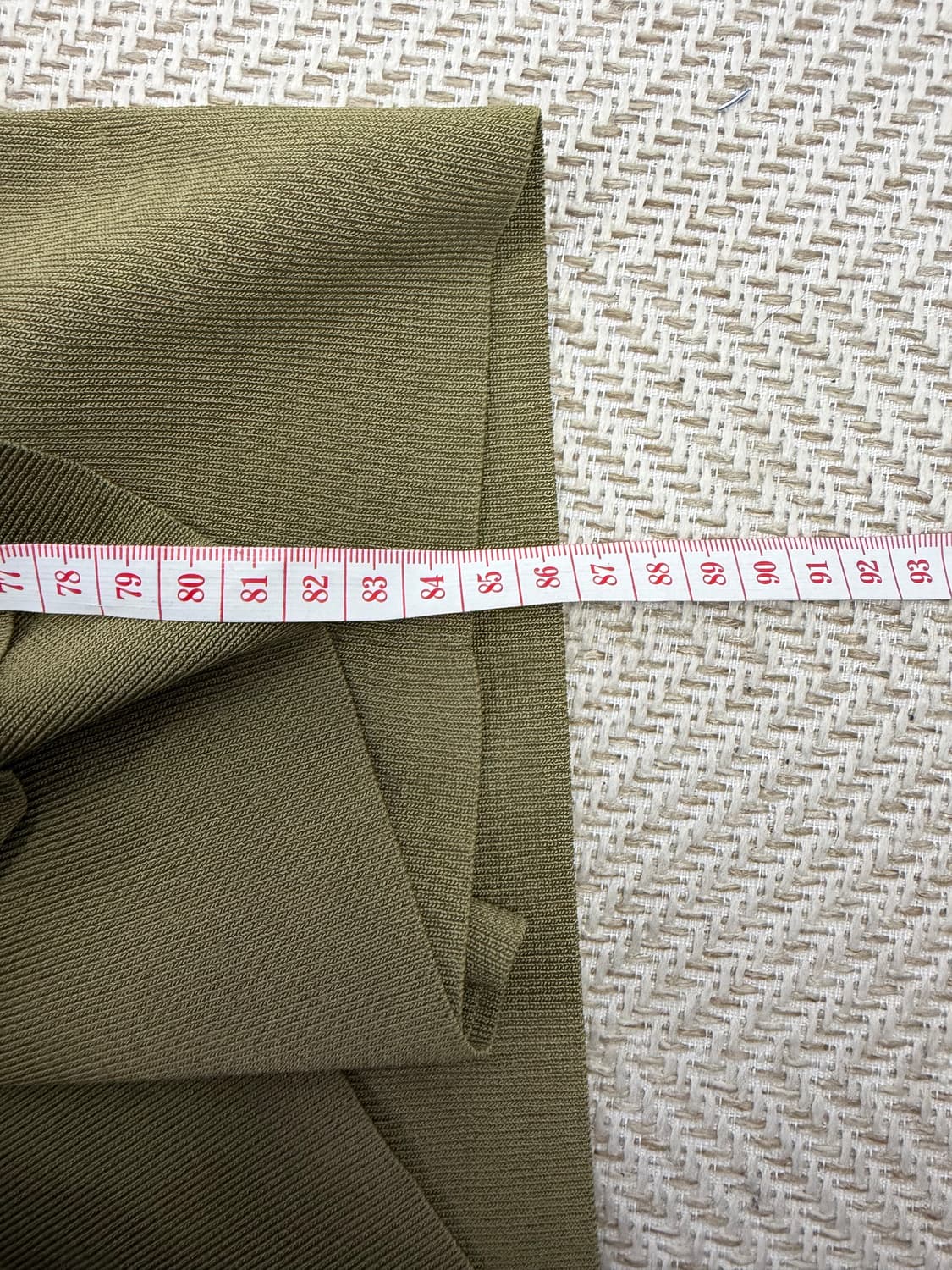 정품) COS 코스 랩 스타일 반팔 롱티셔츠 L 상품이미지9