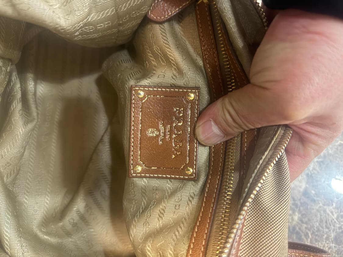 정품 프라다 캔버스 숄더백 팝니다 상품이미지6