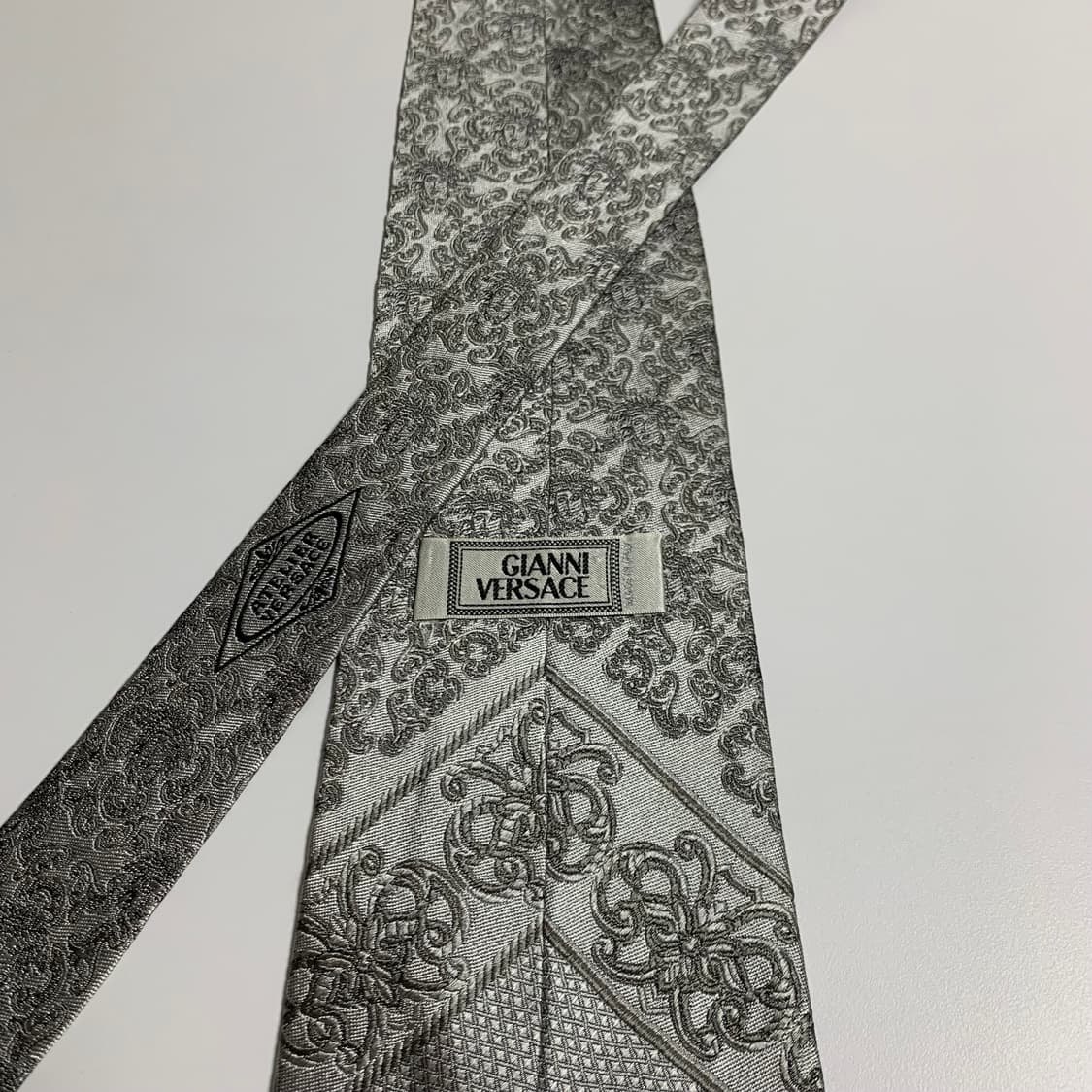 베르사체(VERSACE) 클래식 명품넥타이 모노그램 장폭 10.2cm 상품이미지6