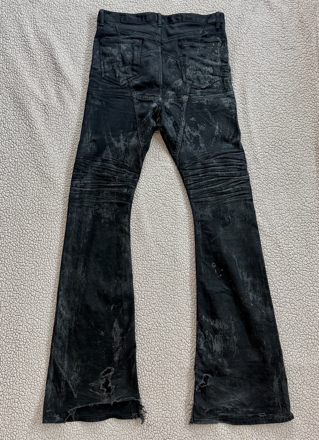 에모스탠스 클럽 펜타그램 플레어 진 샘플 제품 상품이미지3