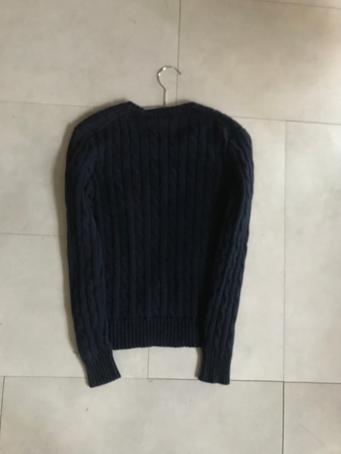 폴로 네이비 브이넥 케이블 니트 상품이미지10