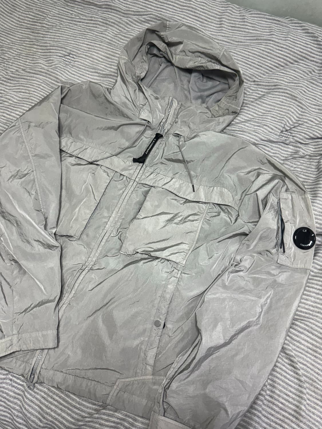 Cp컴퍼니 나일론 후드 바람막이 자켓(XL) 상품이미지2