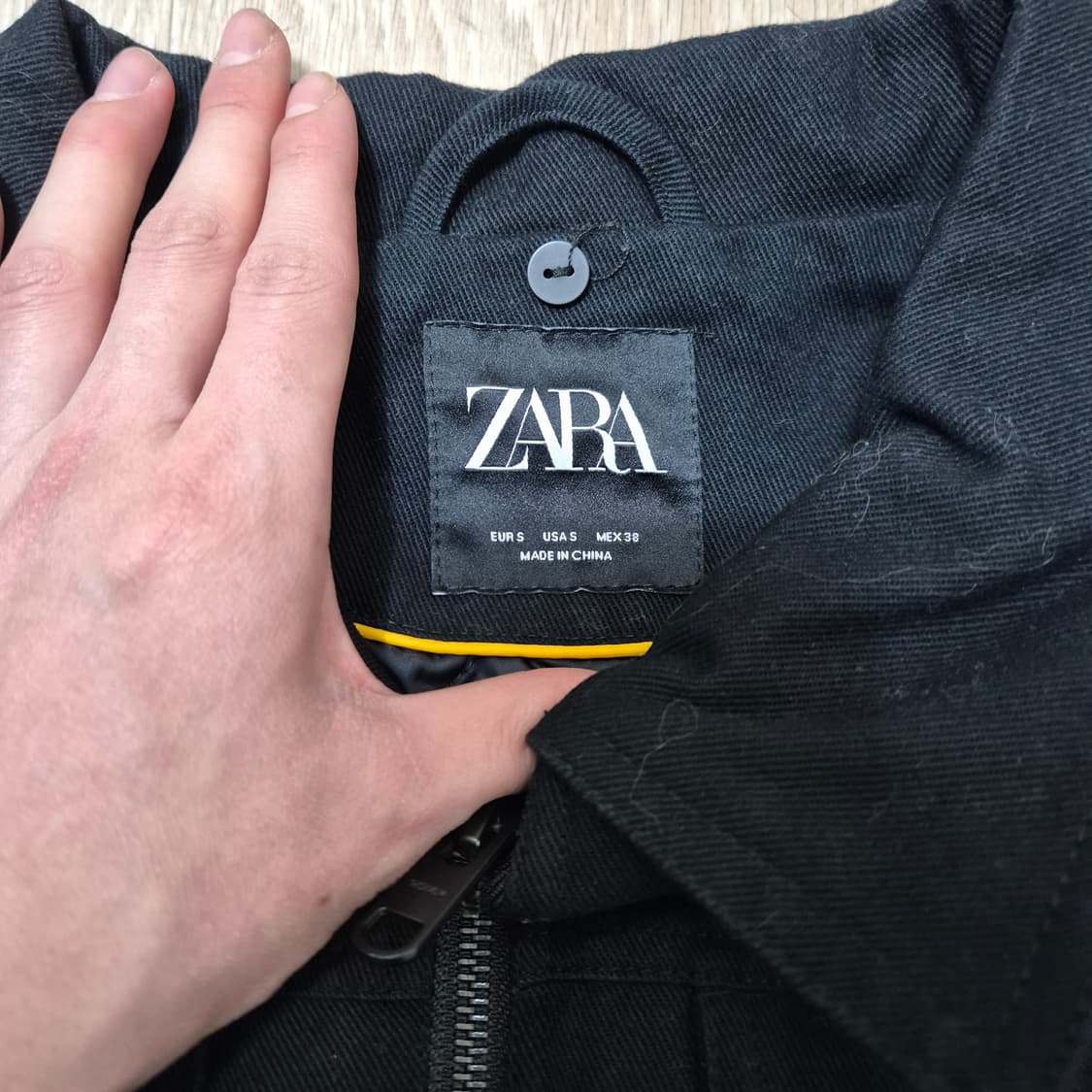 자라 이너퀄팅 투포켓 트러커 자켓 S(90) 상품이미지4