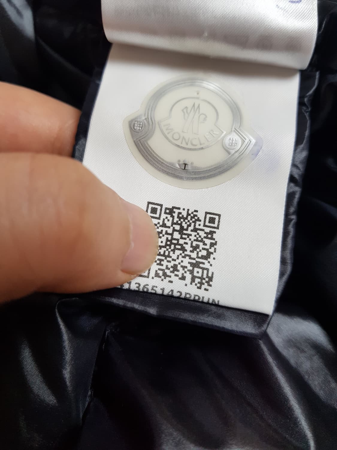 몽클레어 세리뜨 세리떼 패딩 블랙 상품이미지9