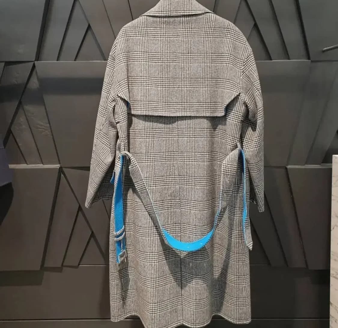 [150만원]송지오 양면 리버서블 코트자켓 팔아요 상품이미지3