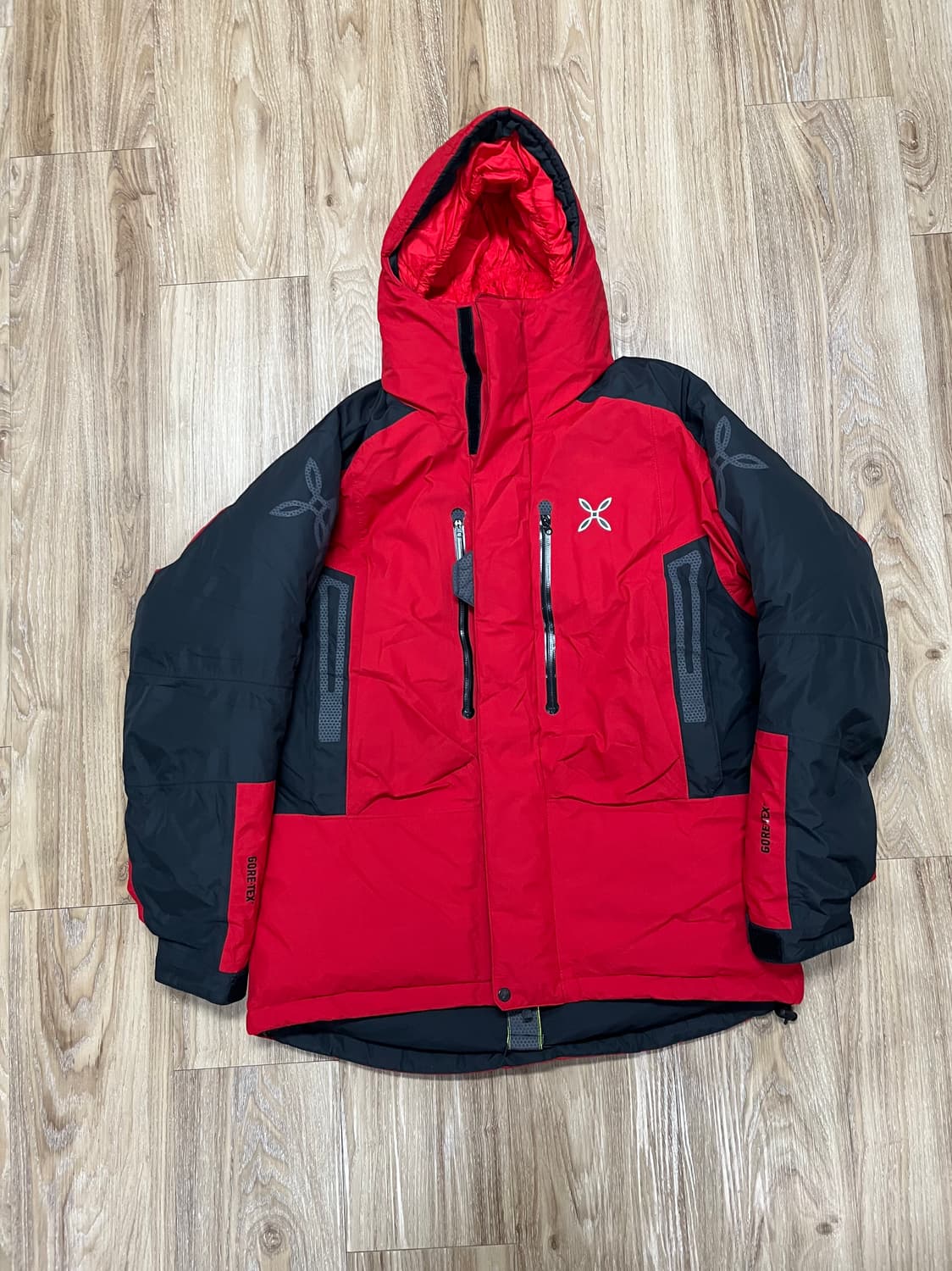 몬츄라 고어텍스 다운 패딩 상품이미지1