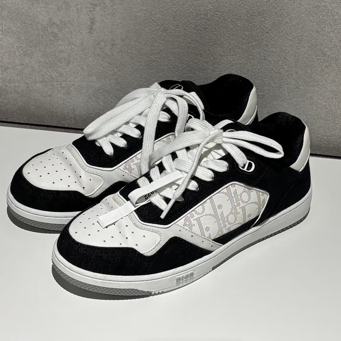 디올 오블리크 B27 로우탑 스니커즈 상품이미지1
