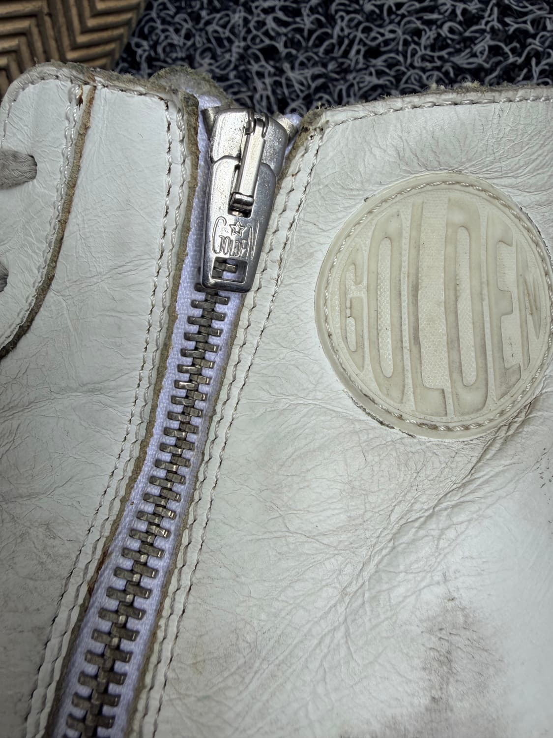 골든구스 프란시(Golden Goose Francy) 화이트 스웨이드 스 상품이미지4