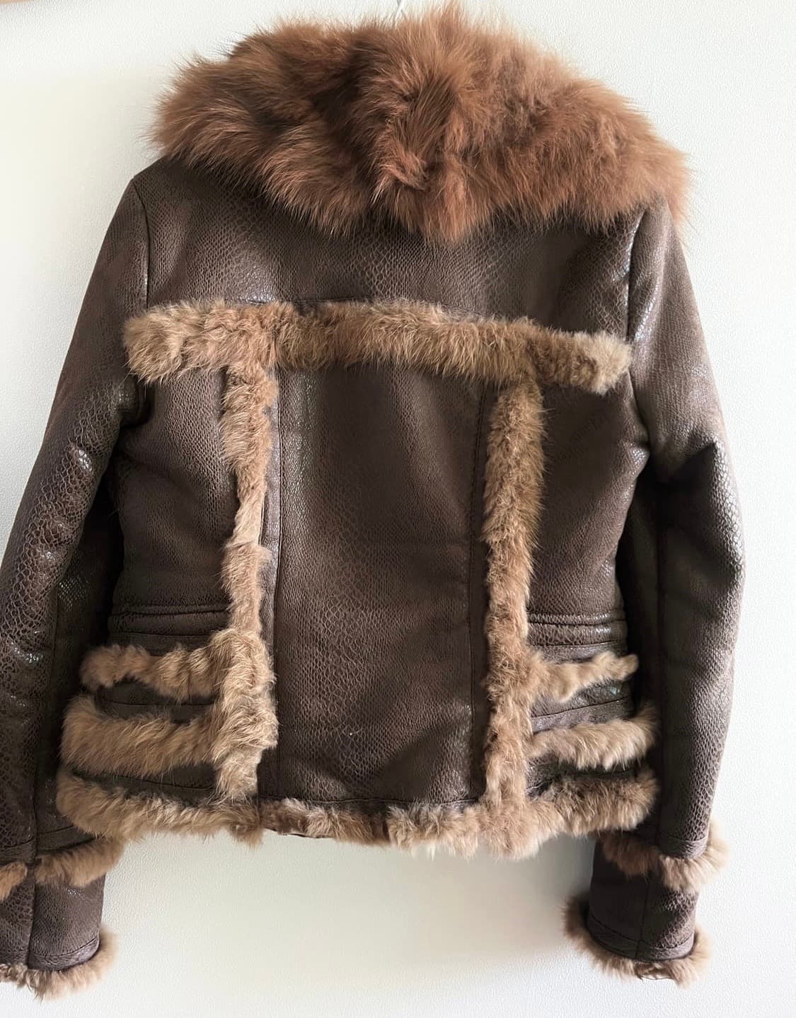 피조물 파우닝 빈티지 무스탕 상품이미지2