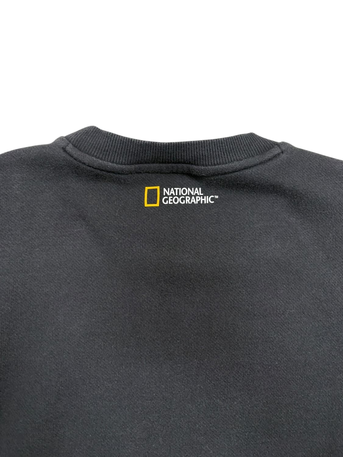 내셔널지오그래픽 맨투맨 블랙 상품이미지6