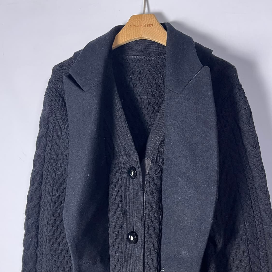 [Sacai] 사카이 울 케이블 니트 테일러드 가디건 상품이미지5