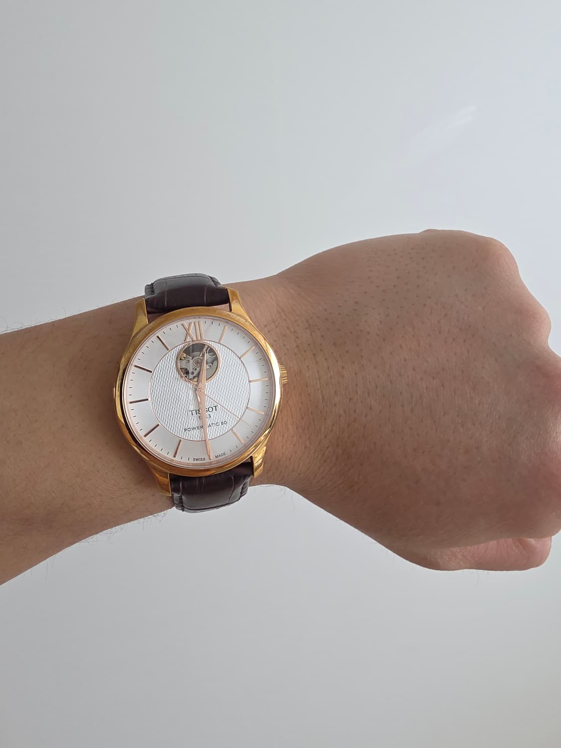 티쏘 1853 파워매틱 80 오픈하트 가죽 시계 상품이미지3