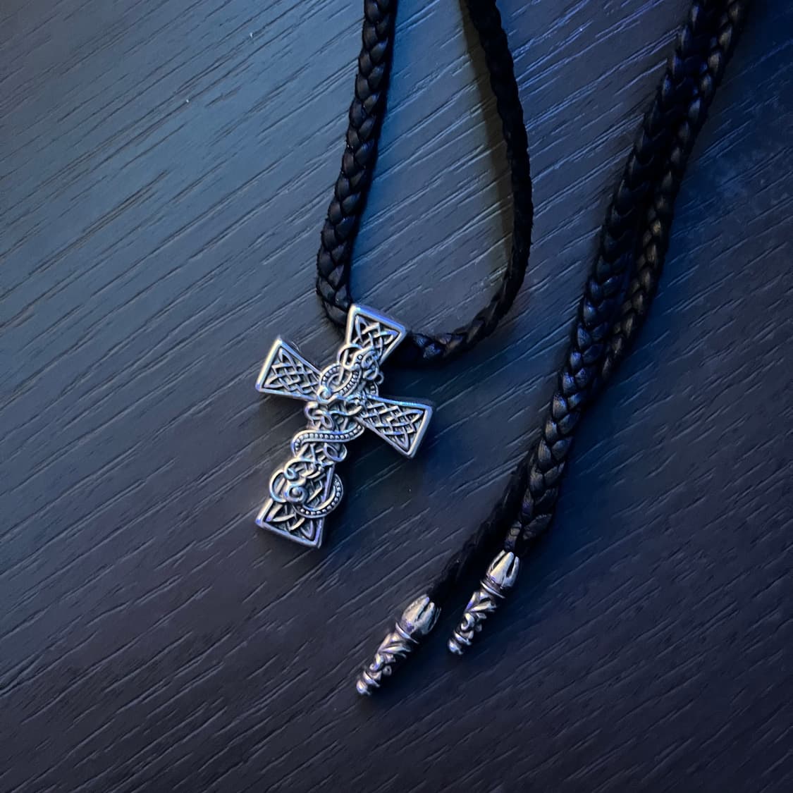 급처)정품 크롬하츠 셀틱 볼로팁 레더 목걸이 상품이미지1