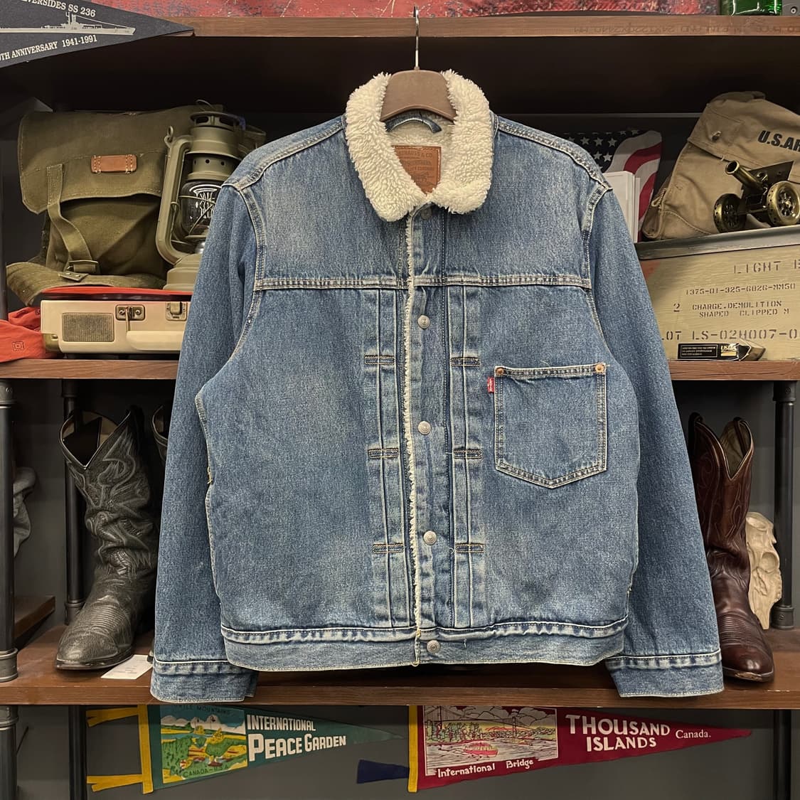 리바이스 타입 1 쉐르파 데님 트러커 자켓 상품이미지1