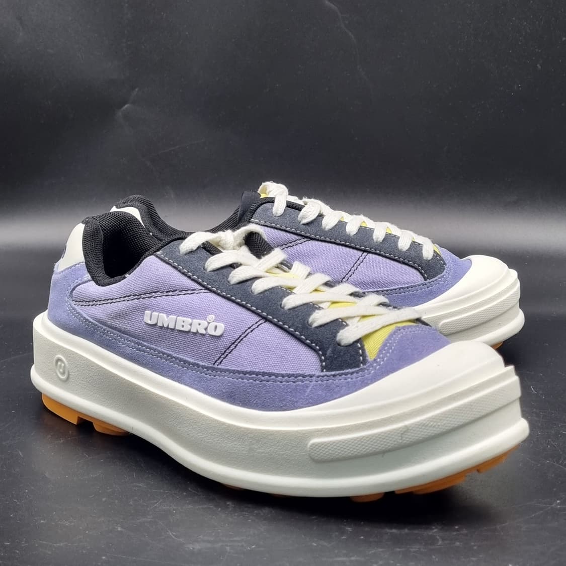 엄브로 스케일쿠셔닝 남성스니커즈 260 상품이미지1