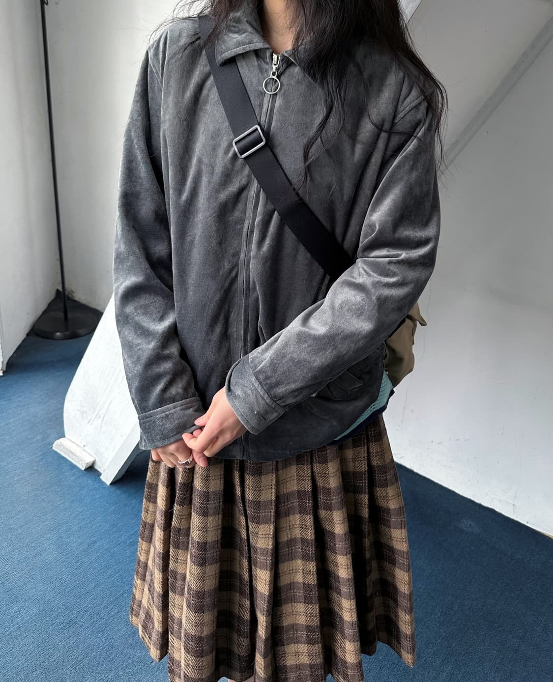 Velour fabric zip single jacket 상품이미지10