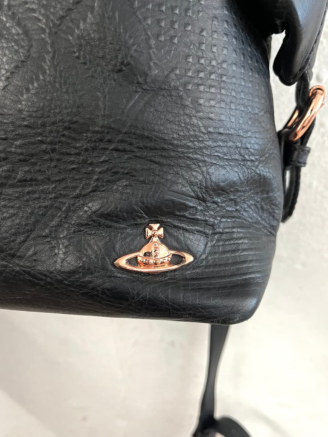 비비안웨스트우드 오알비 레더 크로스백 상품이미지4