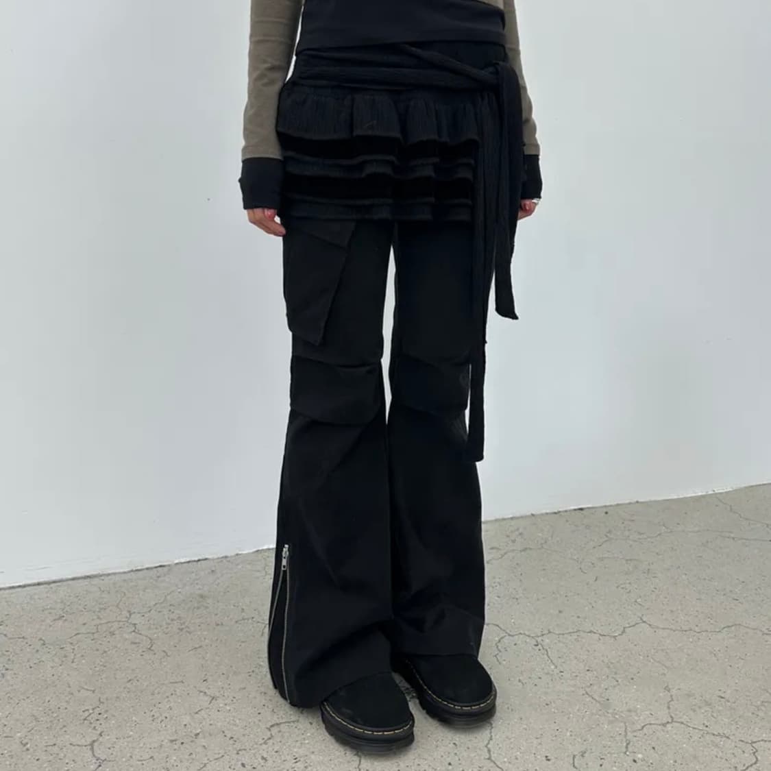 [M] SANDRIC 샌드릭 부츠컷 카고 팬츠 블랙 상품이미지3