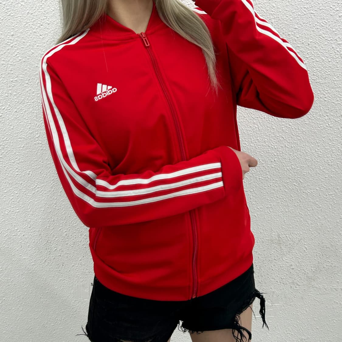 아디다스 에센셜 레드 트랙탑 XL 상품이미지1