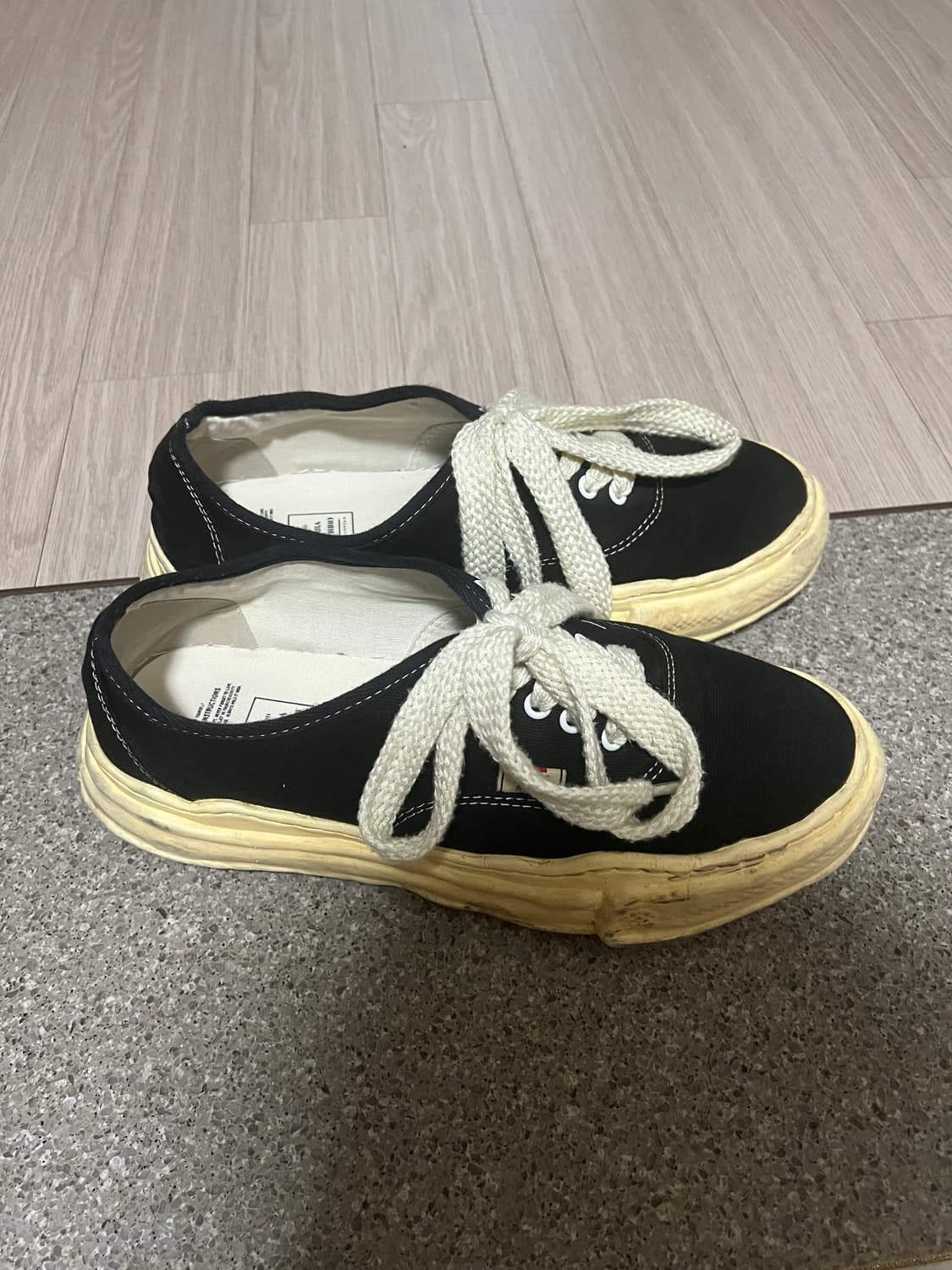 메종 미하라 야스히로 베이커 VL OG 솔 캔버스 로우탑 스니커즈 블랙 상품이미지4