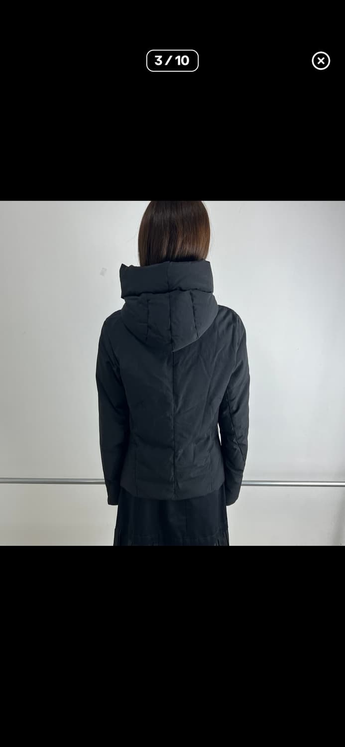 The Viridi Anne 비대칭 하이넥 후드 다운 자켓 상품이미지3