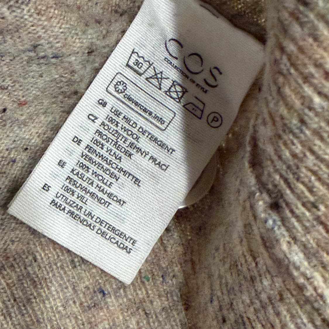 COS 코스 울100% 브이넥 포켓 가디건 XS 상품이미지4