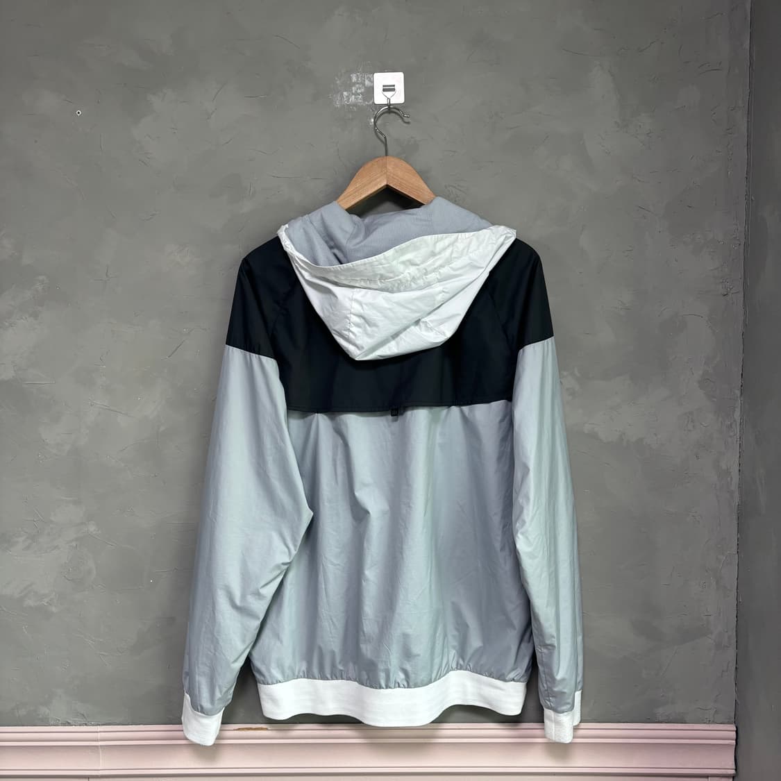 나이키 윈드러너 바람막이 흰검 그레이 상품이미지4