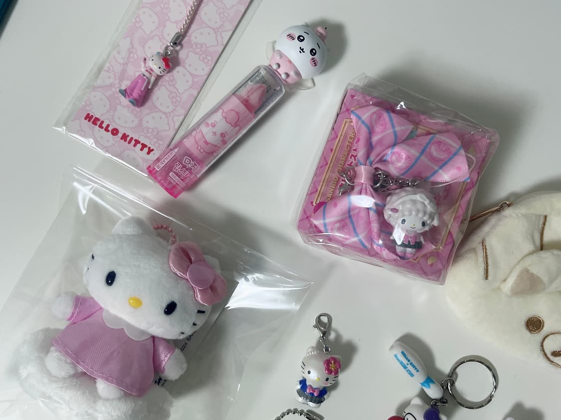 14종 리락쿠마 만두 웨이트리스 키티 스트랩 천사 키티 롱다리 50주년 상품이미지2