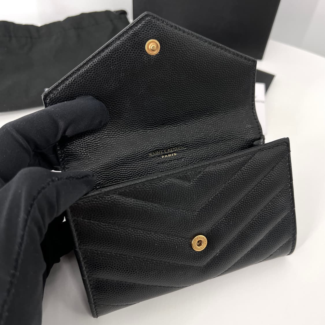 생로랑 엔벨로프 여성 카드지갑 블랙 (414404) 상품이미지5