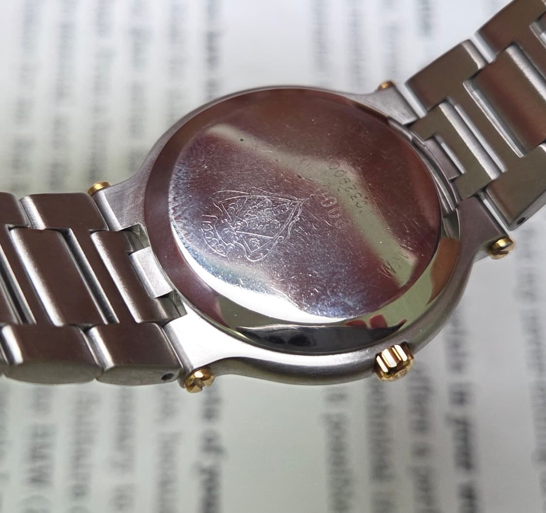 빈티지 구찌 클래식 9000M 스톤그레이 다이얼 콤비 쿼츠 남성용 브레이 상품이미지10