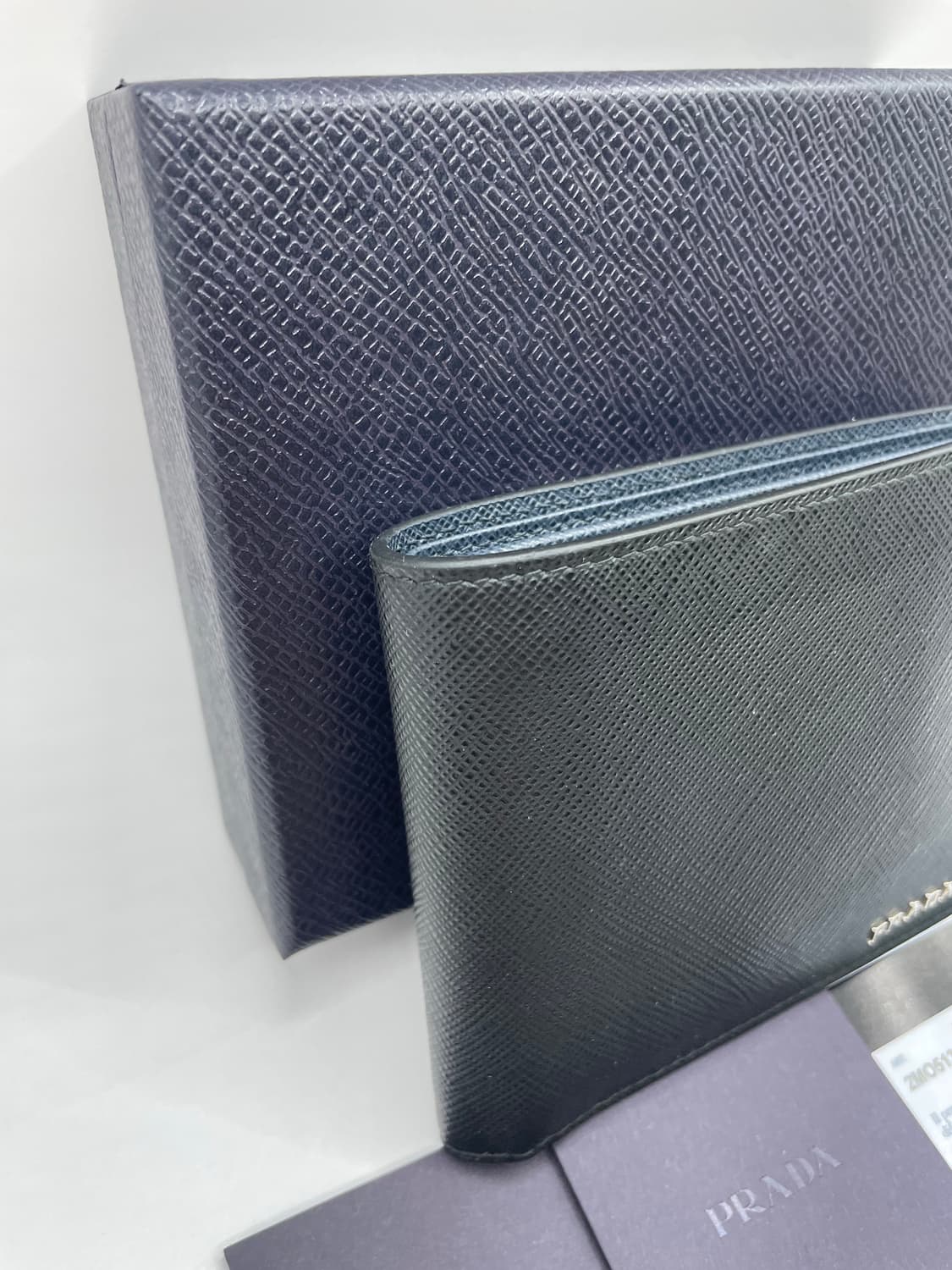 프라다 2MO513 레더 반지갑 블랙 상품이미지3