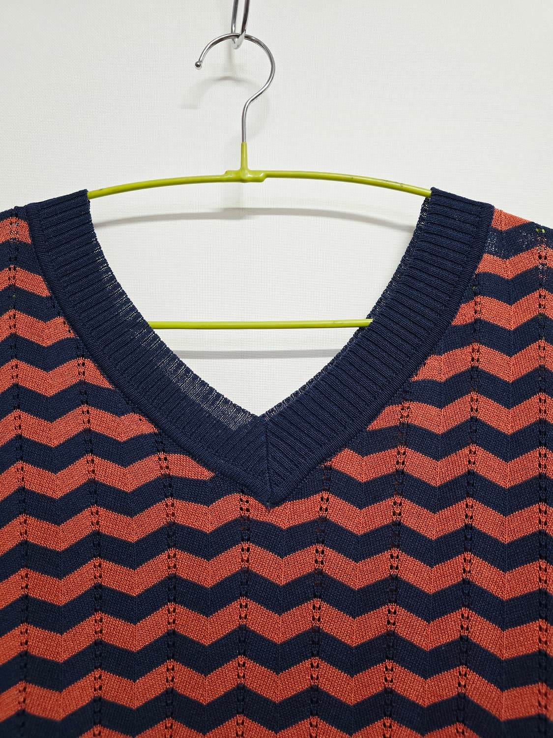 아이레드 알렉시스 제시뉴욕 V넥 스트라이크 니트 55 상품이미지2