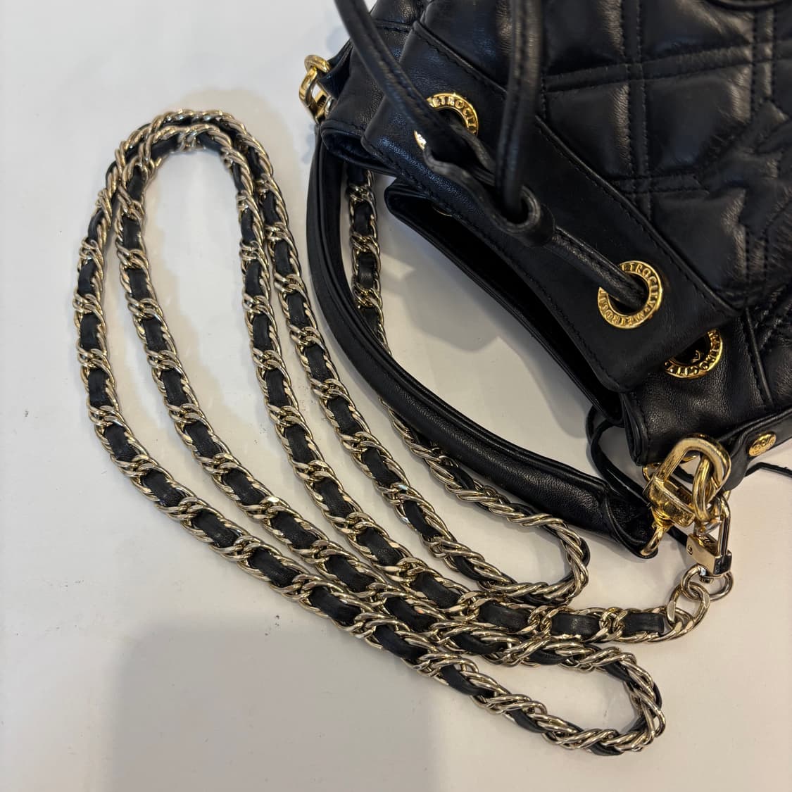 정품 메트로시티 퀄팅 복조리 크로스백     상품이미지9