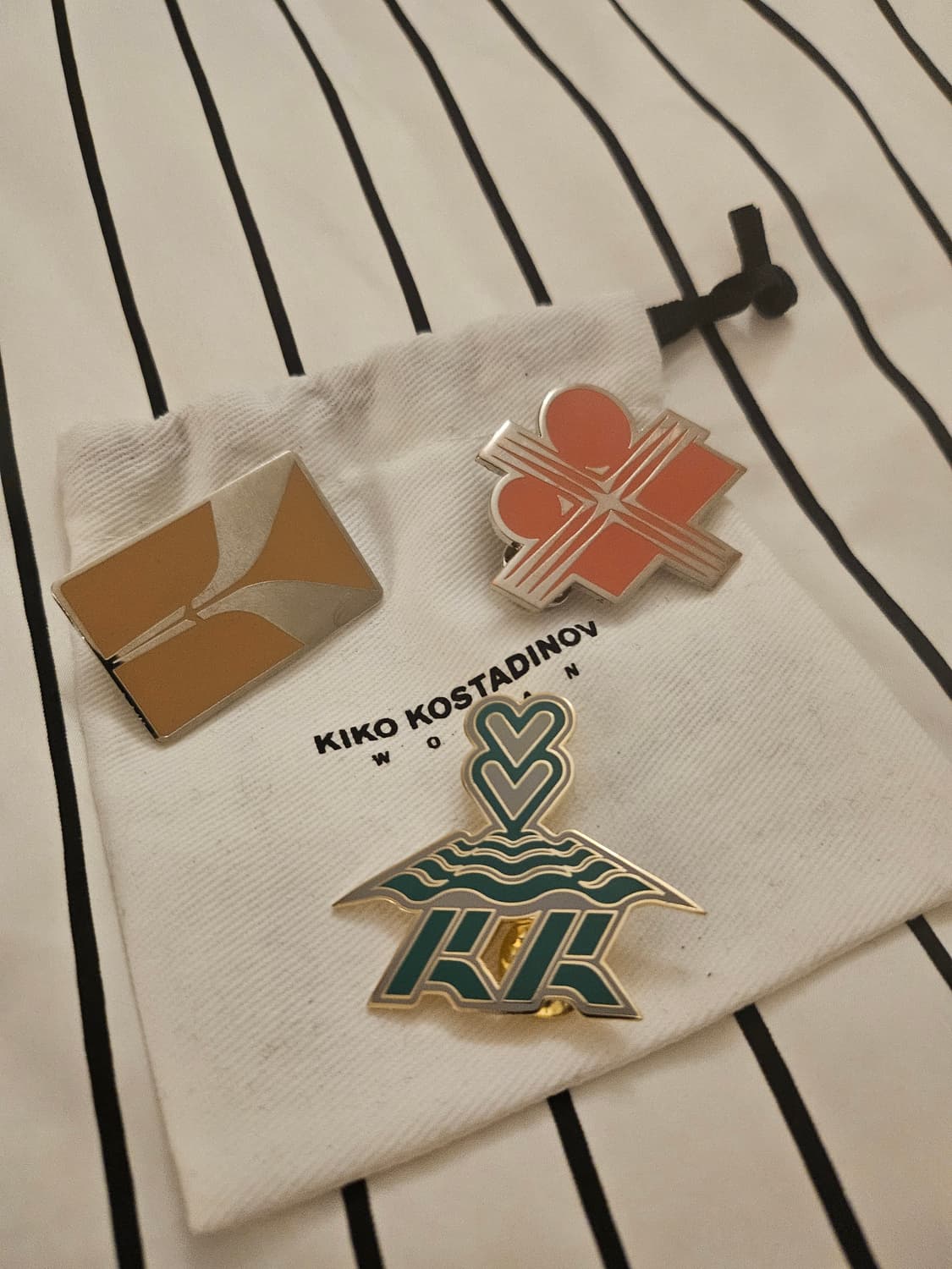 키코 코스타디노브(Kiko

Kostadinov)그래픽 프린트 핀3개세트 상품이미지1
