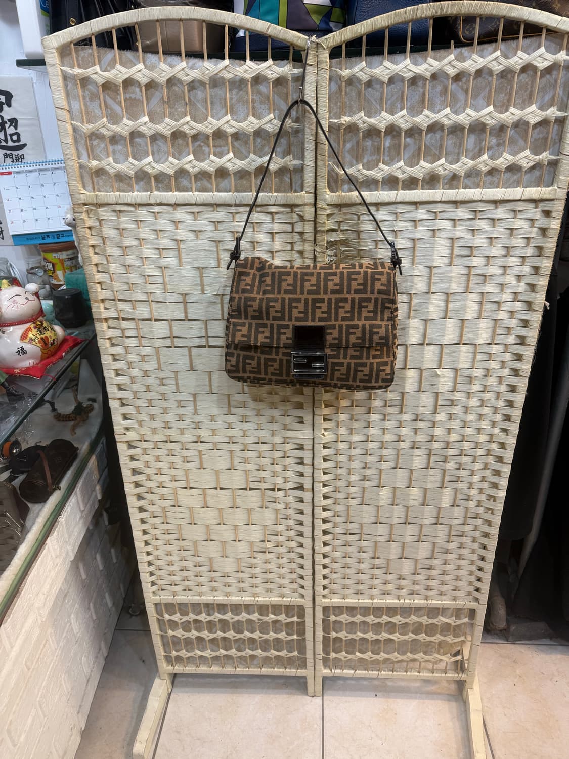 정품 펜디 주카 맘마백 팝니다 상품이미지1