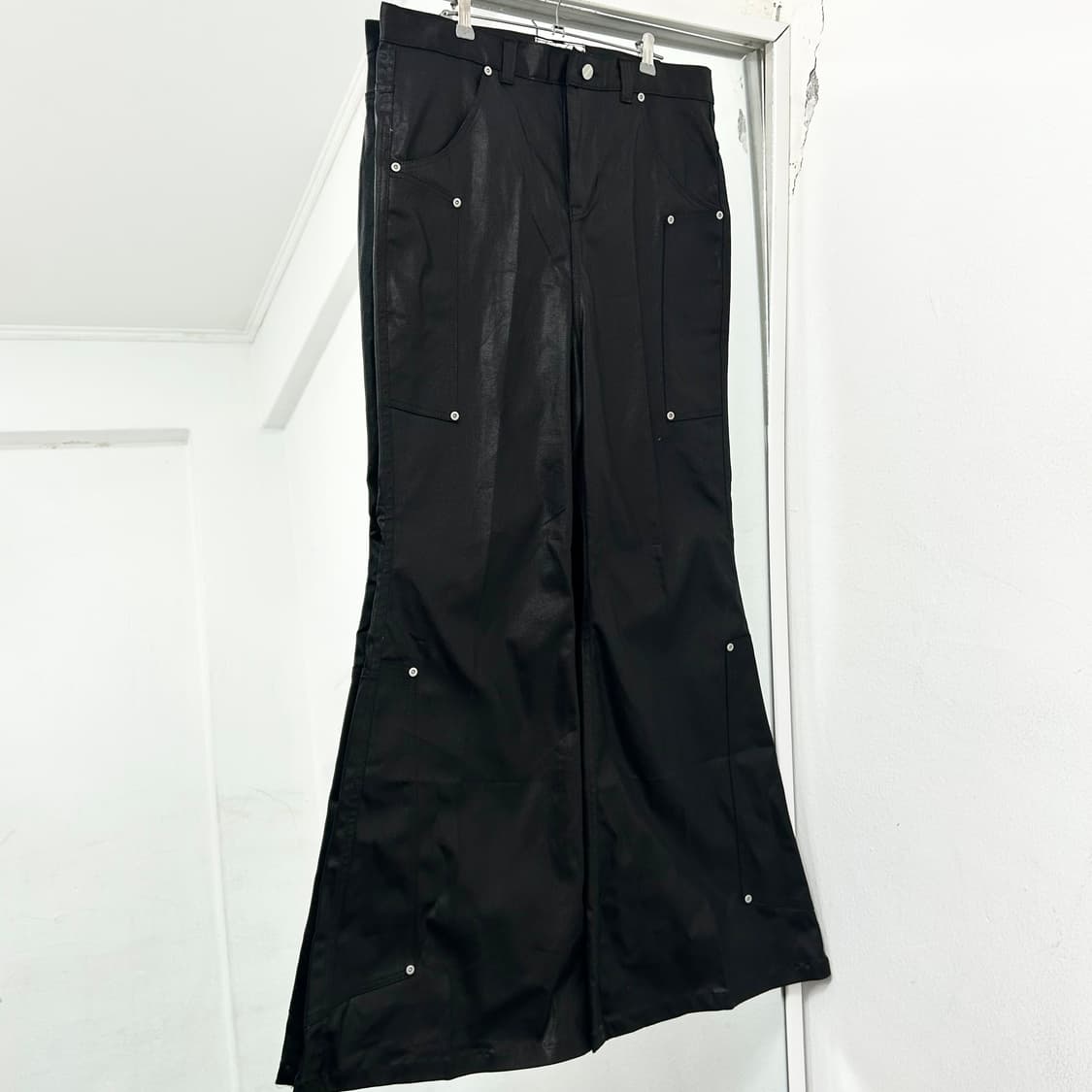 Kagru 카그루 코팅 플레어 팬츠 상품이미지4