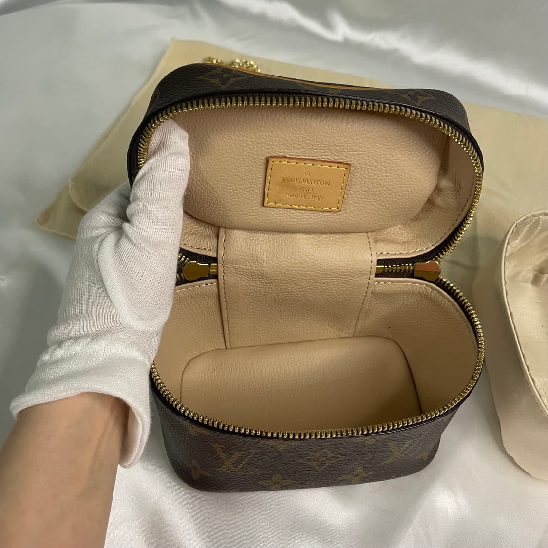루이비통 모노그램 니스 나노 파우치 A급  상품이미지8