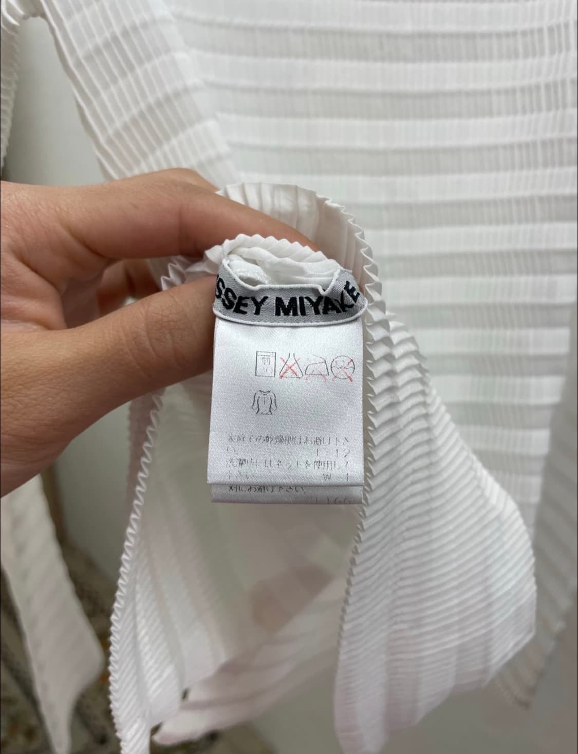이세이미야케 화이트 플리츠 셔츠 상품이미지5