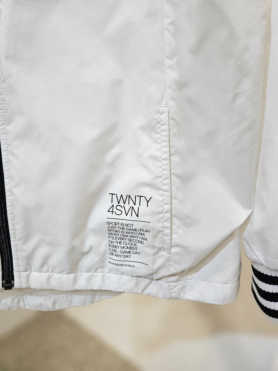 아디다스 TWENTY 4SVN 윈드브레이커 자켓 상품이미지4