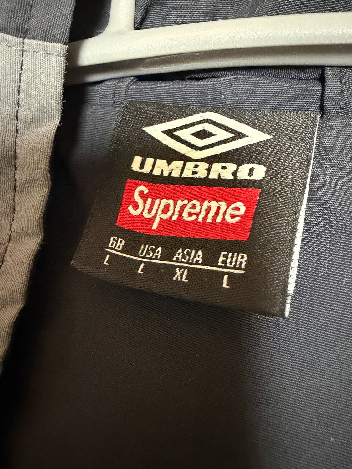 슈프림 엄브로 트랙 자켓 23ss L 상품이미지4